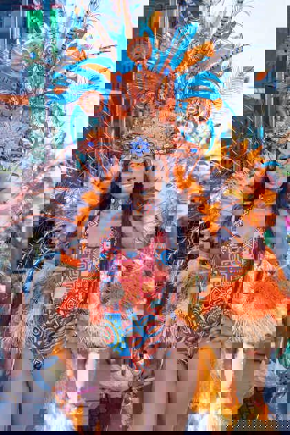 /Carnaval-girl.jpg